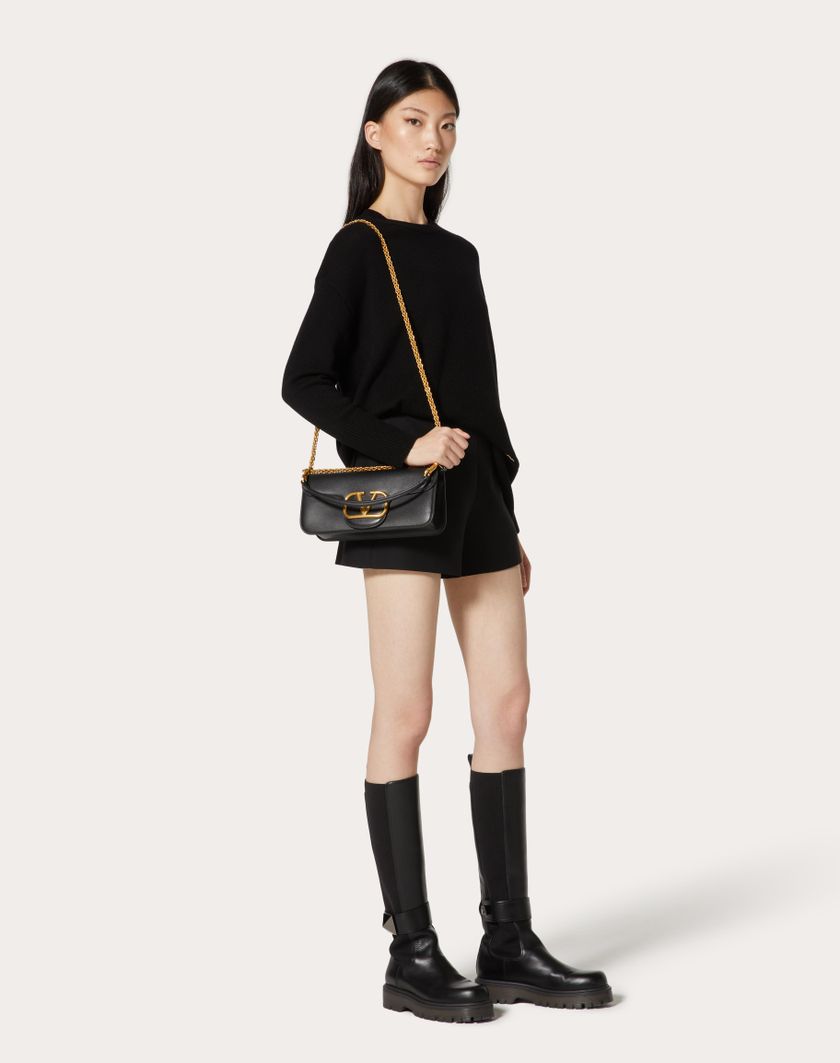 Valentino Handbags Borsa A Spalla Valentino Garavani Locò In Vitello per Donna in Nero | Valentino IT Hotsell