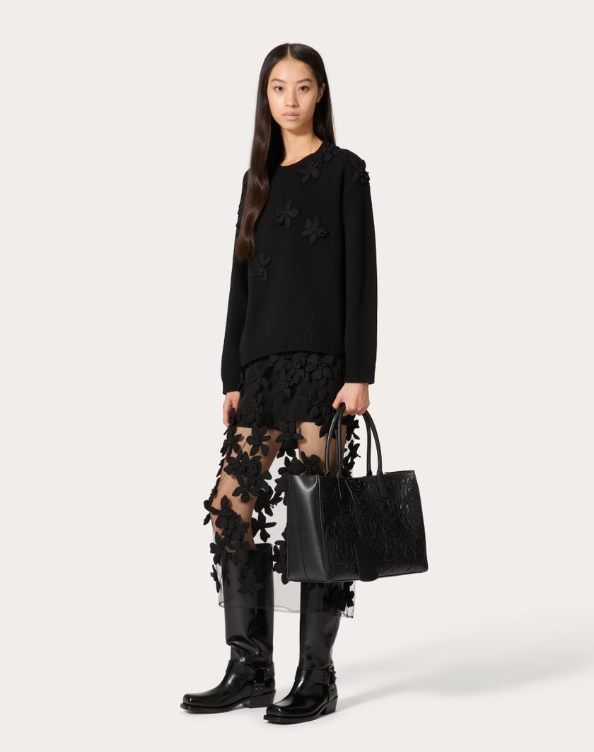 Valentino Handbags Borsa Shopping Media Vlogo Locker Tote In Pelle Con Rose Ricamate per Donna in Nero | Valentino IT Vendita
