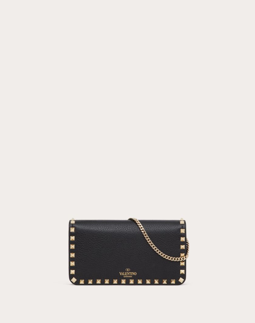 Valentino Handbags Pouch Con Catena Rockstud In Vitello Granato per Donna in Nero | Valentino IT Negozio
