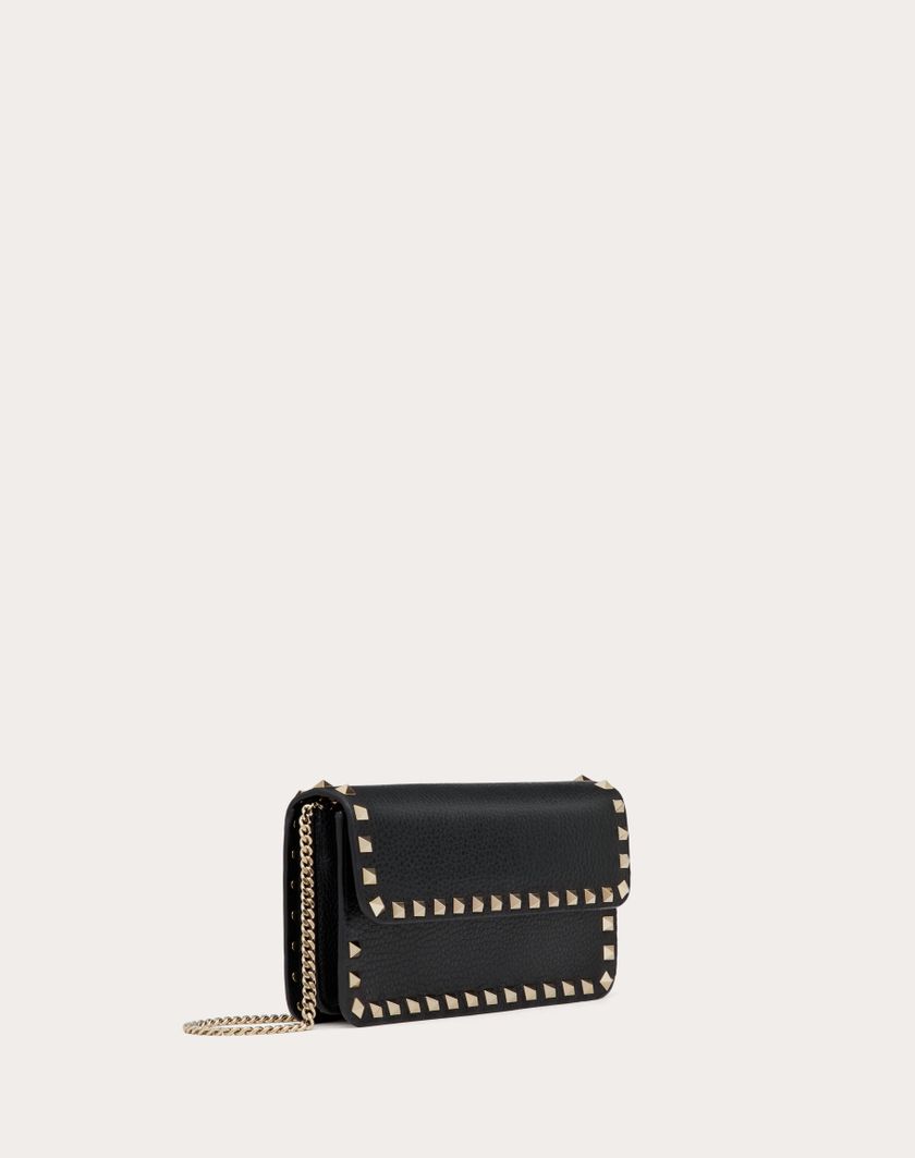 Valentino Handbags Pouch Con Catena Rockstud In Vitello Granato per Donna in Poudre | Valentino IT In Saldo
