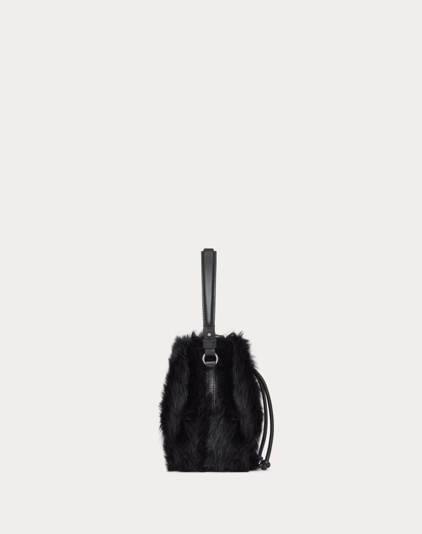 Valentino Handbags Mini Borsa A Secchiello Vlogo Signature In Montone per Donna in Nero | Valentino IT Soddisfazione Garantita