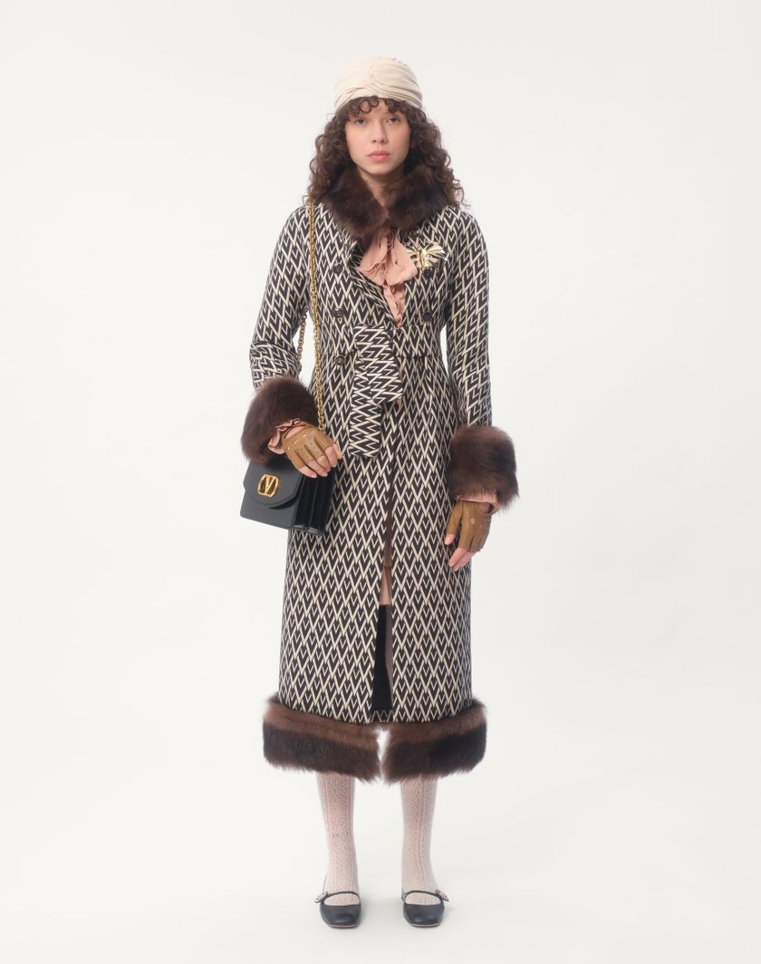 Valentino Handbags Cappotto In Jacquard Toute La V per Donna in Nero/avorio | Valentino IT Economico